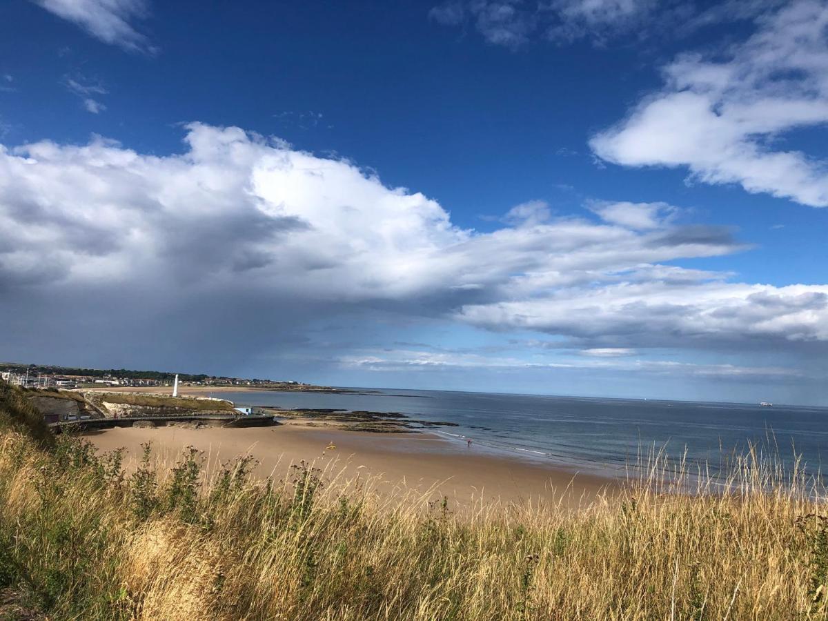 Roker Cottage, Luxury Seaside Apartment, Private Parking, Sky Tv サンダーランド エクステリア 写真